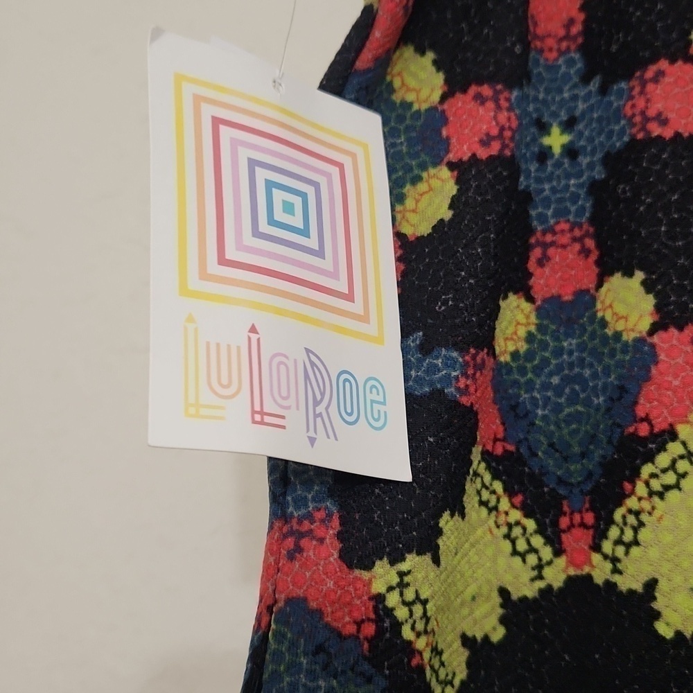 Colorful Patterned Women's Skirt Artsy 2XL Feminine Art To Wear Unique - Picture 4 of 6
